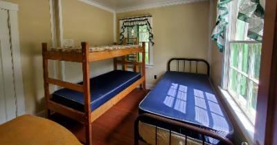 普卢默房子 1卧室带两张单人床